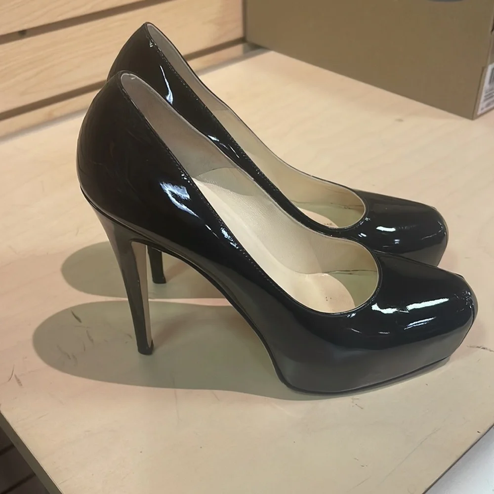 Women’s Brian Atwood Black Patent Platform Heels Size 38EU